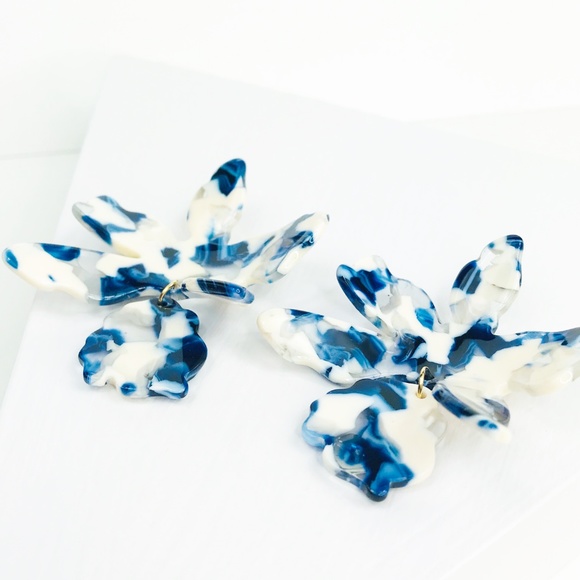 RESTOCKED Paper Lily Earrings in Blue - Picture 4 of 8